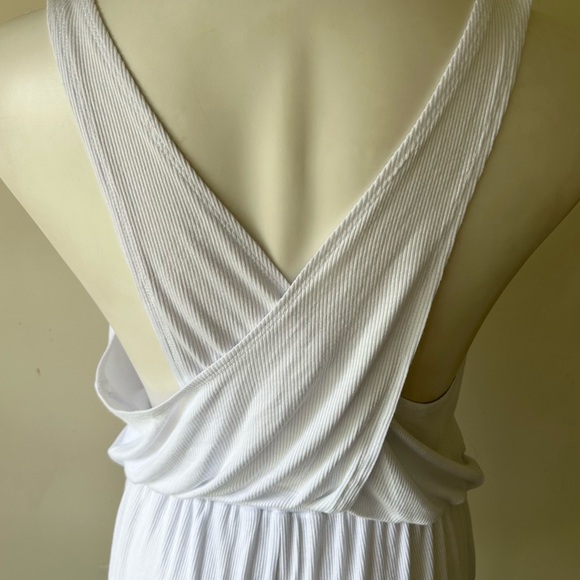 BECCA BY REBECCA VIRTUE Mykonos Twisted Romper, White M NWOT - Picture 11 of 11